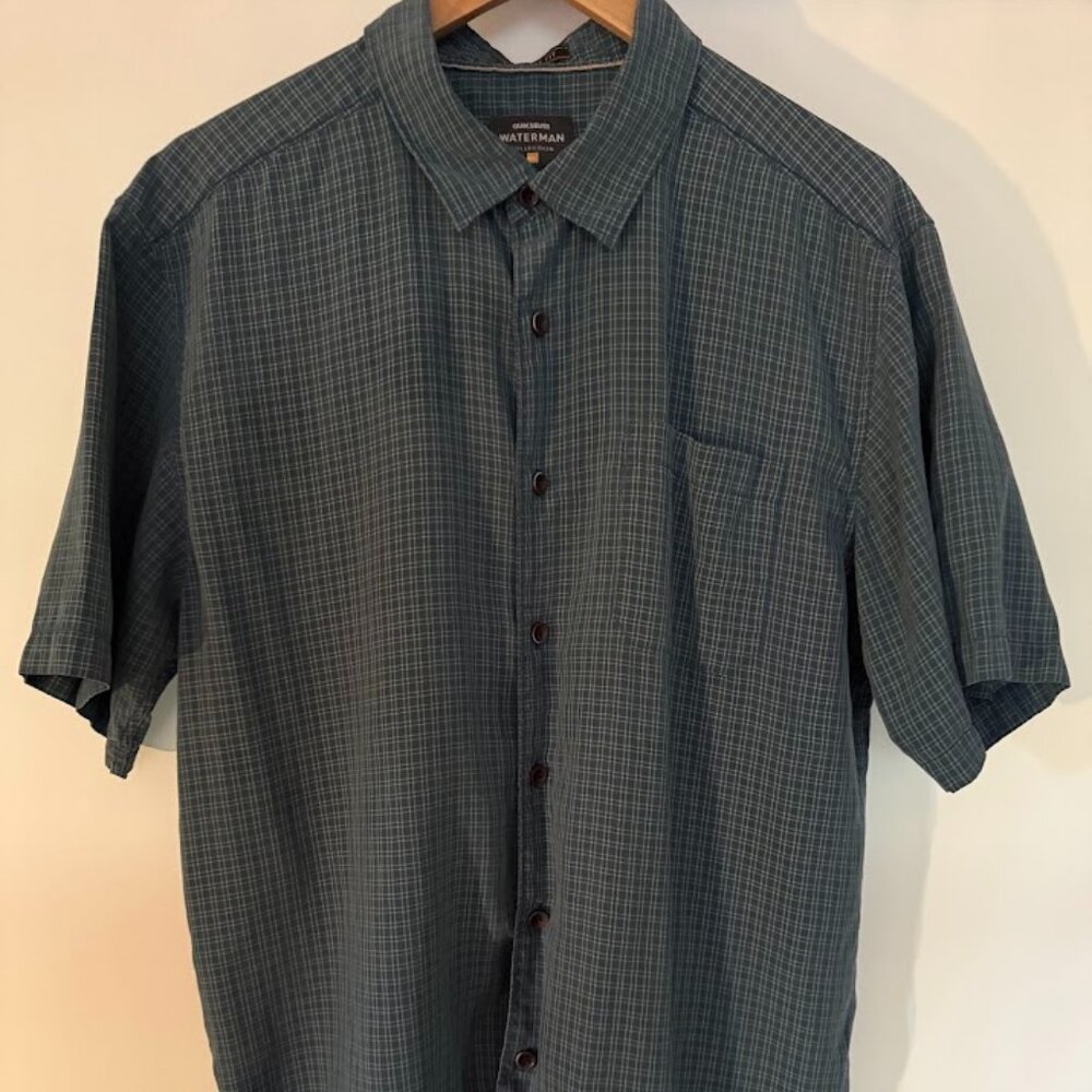 Quicksilver Blue Plaid Short Sleeve Shirt, Size L